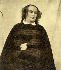 Fru Victor Hugo, fortsatt kledd i svart siden datteren Leopoldine døde av Unknown artist