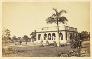 [Baradari i Wingfield Park, Lucknow] av Unknown artist