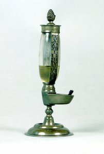 Tidsmåling: oljeklokke fra 1700-tallet. av Unknown artist