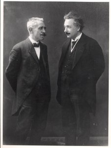Paul Langevin og Albert Einstein av Unknown photographer
