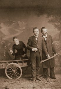 Paul Ree (1849-1901) engelsk filosof - Lou Andreas-Salome (1861-1937) (Andreas Salome) russisk psykoanalytiker - Friedrich Nietzsche (1844-1900) tysk filosof - mai 1882 (Lucerne, Atelier Jules Bonnet) av Unknown photographer