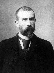 Portrett av Emile Roux (1853-1933), fransk lege og biolog. av Unknown photographer
