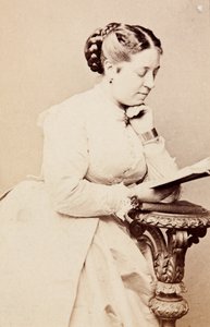 Portrett av Therese Tietjens, ca. 1860-tallet (s/hvitt-bilde) av Unknown photographer