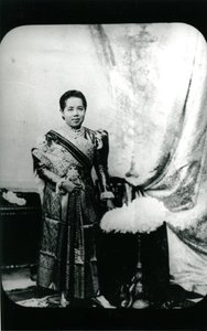 Dronning Saovabha Phongsri, ca. 1880 (s/hvitt-bilde) av Unknown photographer