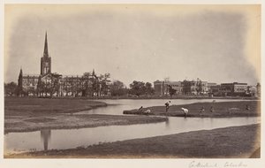 "Katedralen og biskopens palass Calcutta" av Unknown photographer