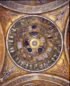 Utsikt over kuppelen med mosaikk på gylden bakgrunn av Veneto Byzantine School