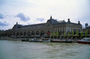 Utvendig utsikt over musee d'orsay i Paris av Victor Alexandre Laloux