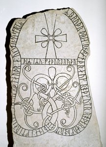 Runestein med kors, 7.-8. århundre av Viking