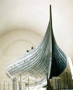 Viking ship (drakkar) from Gokstad near Oslo. Oslo Bygdoy museum, Norway.