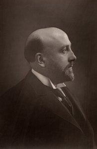 ""Alexander Campbell Mackenzie (1847-1935) skotsk komponist og dirigent. Rektor ved Royal Academy of Music, London (1887-1924). (woodburytype)