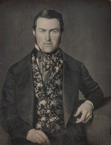Sittende mann i blomstervest, 1840-50-tallet av W. and F. Langenheim