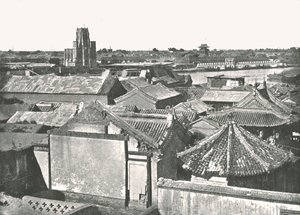Generell visning som viser ruinene av katedralen, Tien-Tsin, Kina, 1895. av W and S Ltd