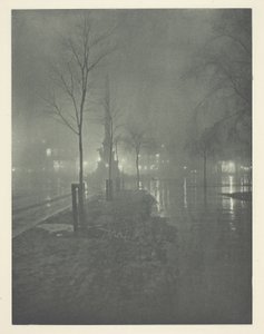 Wet Night, Columbus Circle, New York av William A. Fraser