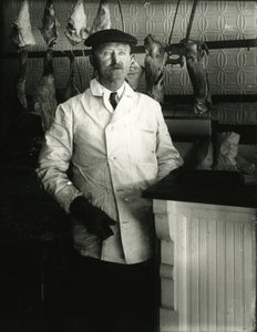 Slakter, ca. 1910-21 av William Davis Hassler