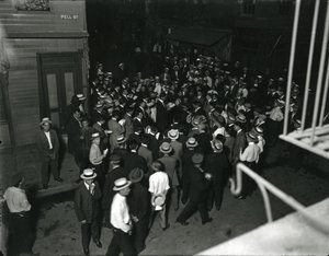 Evangelistkomiteen i Pell Street, 6. august 1916 av William Davis Hassler