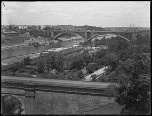 Washington Bridge, High Bridge og Washington Heights sett fra Bronx, 19. juli 1914 av William Davis Hassler