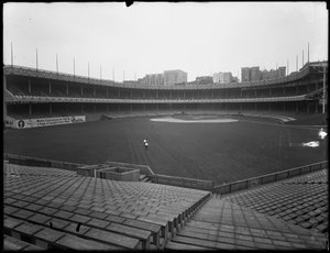 Utsikt over Polo Grounds fra tribunen til feltet og tribunen, New York, 3. juli 1914