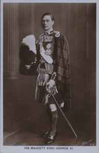 Hans majestet kong George VI (s/hvitt bilde) av William Drummond Young