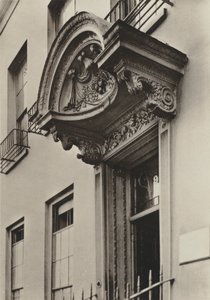 Doorway, 9, Grosvenor Road, London (s/hvitt bilde) av William Galsworthy Davie