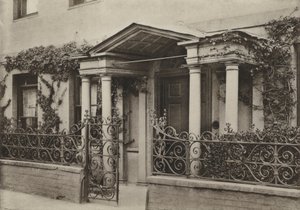 Doorway, Arcaded Porch at Wimborne, Dorset (s/hv-bilde) av William Galsworthy Davie