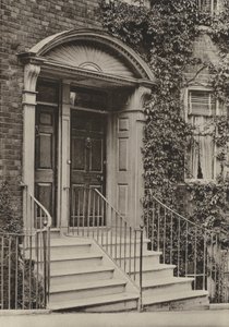 Doorway, High Street, Lewes, Sussex (s/hvitt-bilde) av William Galsworthy Davie