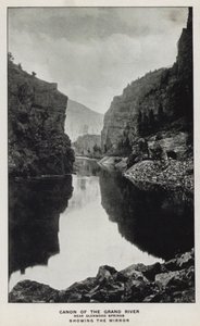 Canyons of Colorado: Canon of the Grand River, nær Glenwood Springs, Showing the Mirror (s/hvitt-bilde) av William Henry Jackson