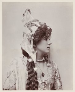 Edwardiansk portrett, kvinne i eksotisk drakt av John Pardon