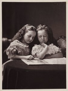 Maud og Ethel May Robinson, ca av Frederick (attr. to) Barnard