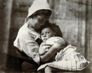 Portrett av en mor og hennes datter, ca 1900-1905 av Frederick (attr. to) Barnard