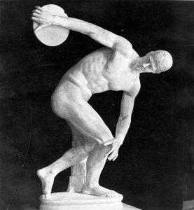 Discobolus , kopi av en gresk original (gips) av after Myron