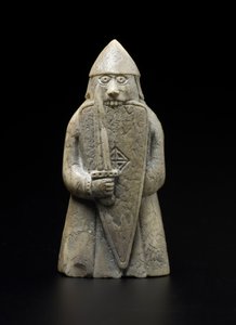 Lewis Chesspiece - Berserker (hvalross elfenben)
