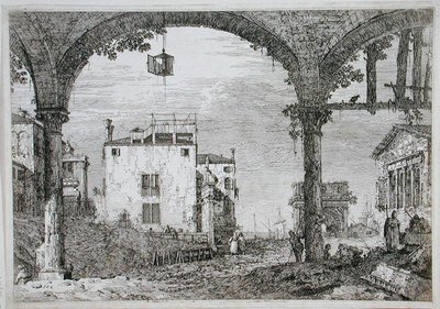 Se gjennom en arkade mot kystbygninger (etsing) av Canaletto