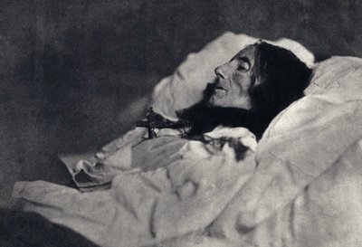 Portrett av poeten Marcelline Desbordes Valmore (Desbordes-Valmore) (1786-1859) på dødsleie. Fotografi av Felix Tournachon dit Nadar (1820-1910) i 1859. Trykk av Victor Tournachon, far til Nadar, sent på 1800-tallet. av Nadar