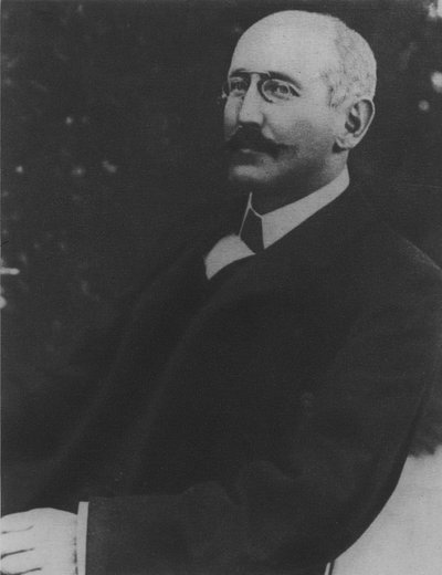 Dreyfus (s/hvitt bilde) av (after) French Photographer