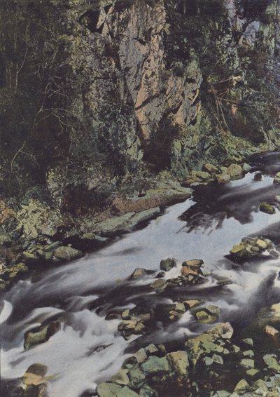Gorges de la Cere i Lamativie (farget bilde) av (after) French Photographer