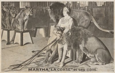 Martha "La Corse" og løvene hennes (s/hv-bilde) av (after) French Photographer