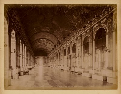  av (after) French Photographer