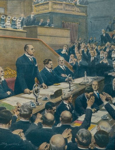MUSSOLINI, Benito (1883-1945). Italiensk fascistisk politiker, Italias hertug (leder) (1925-1943). Mussolini kunngjorde alliansen oppnådd mellom de fire vestmaktene til senatet. Achille Beltrame (1871-1945) fra La Domenica del Corriere, 7. juni av Achille Beltrame