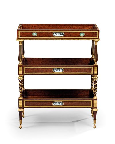 Sen Louis XVI ormolu og cameo-montert burr barlind tre og mahogni bord travailleuse (ormolu, barlind og mahogni) av Adam Weisweiler