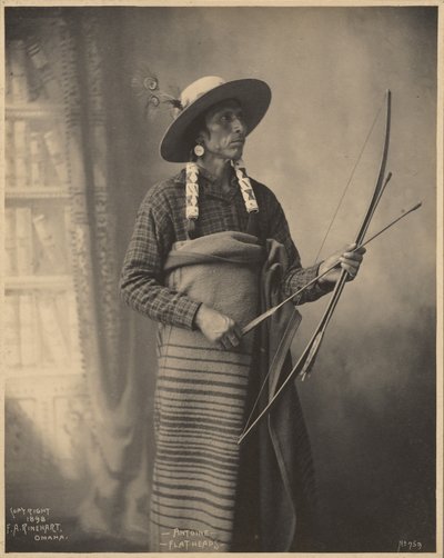  av Adolph F. Muhr