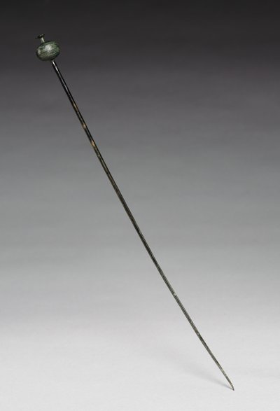 Garment Pin, ca. 1400 f.Kr. (støpt og smidd bronse) av Age Bronze