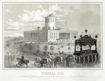 Begravelsesbil til president Abraham Lincoln passerer State House i Columbus, 29. april, pub. 1865 (gravering) av Albert Ruger