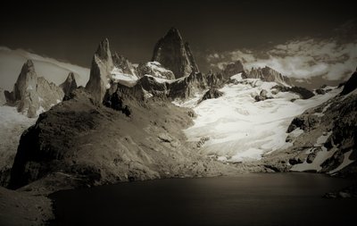 Uten tittel, 2019, (fotografi) av Alex Caminker