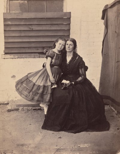 Mrs. Greenhow og datter, fengslet i Old Capitol, Washington, 1862. av Alexander Gardner