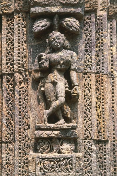 Danser, relieff i dansesalen (Nata Mandir), Solens tempel (UNESCOs verdensarvliste av Nicolas Toussaint Charlet