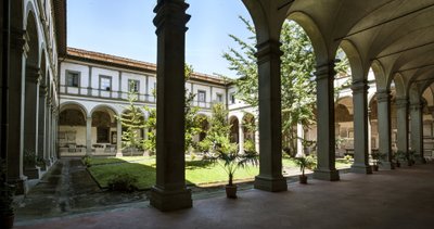 Arkitektur: utsikt over de dødes kloster (chiostro dei Morti, døde kloster) Den hellige ånds basilika (Basilica di santo spirito) Italia av Alfonso the Younger (attr. to) Parigi