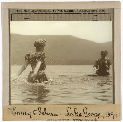 Emmy og Selma, Lake George av Alfred Stieglitz