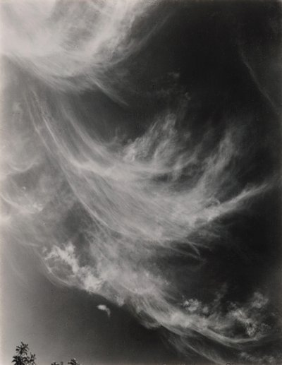 Tilsvarende, 1930. av Alfred Stieglitz