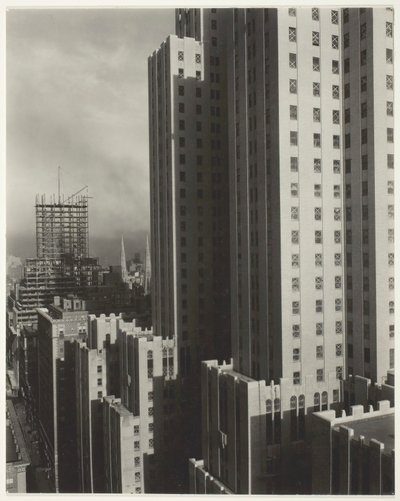 Fra My Window at the Shelton, West, 1931. av Alfred Stieglitz
