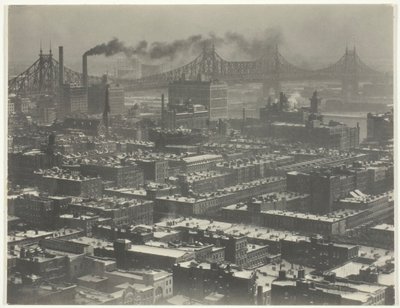 Fra rom 3003 - The Shelton, New York, Looking Northeast, 1927. av Alfred Stieglitz